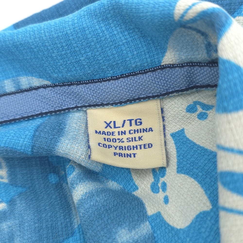 Tommy Bahama Shirt Mens XL Blue White 100% Silk Floral Hawaiian Camp Loop Collar - Picture 9 of 9